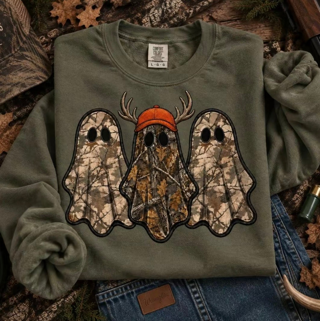 Retro Ghost Hunting Halloween Spooky Camo Graphic T-Shirt/Sweatshirt/Hoodie